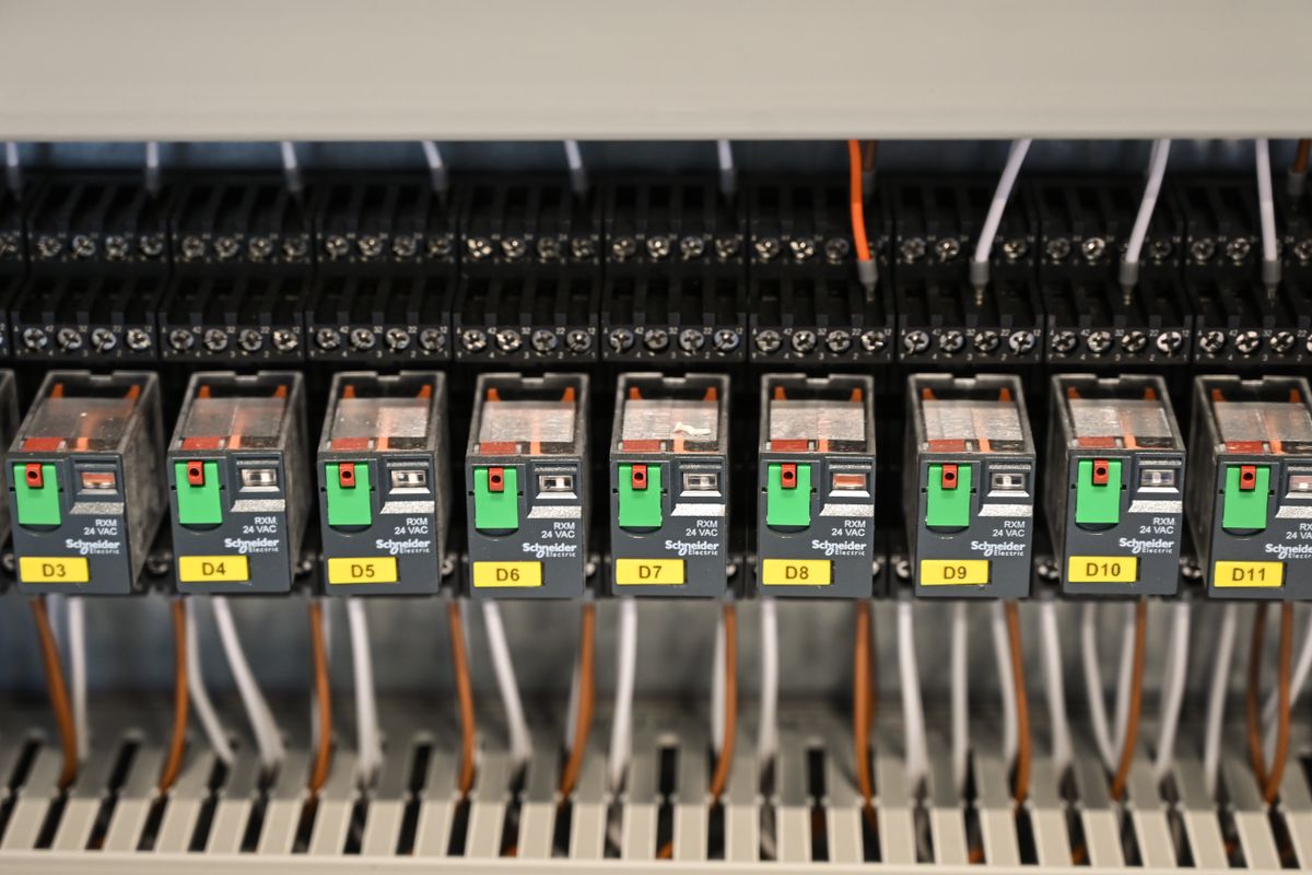 Siemens brings AI-assisted engineering to Simatic control